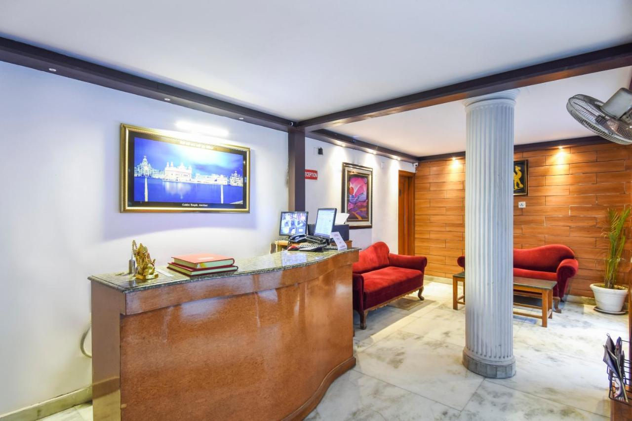 Oyo V International Hotel Amritsar Eksteriør billede